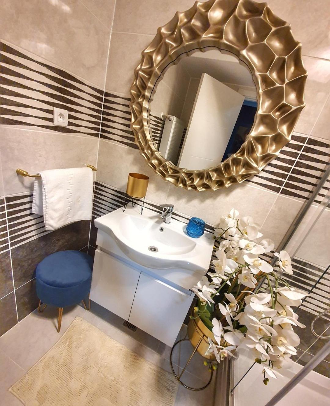 Portobella Airport Aparthotel - Self Check In 奥托佩尼 外观 照片